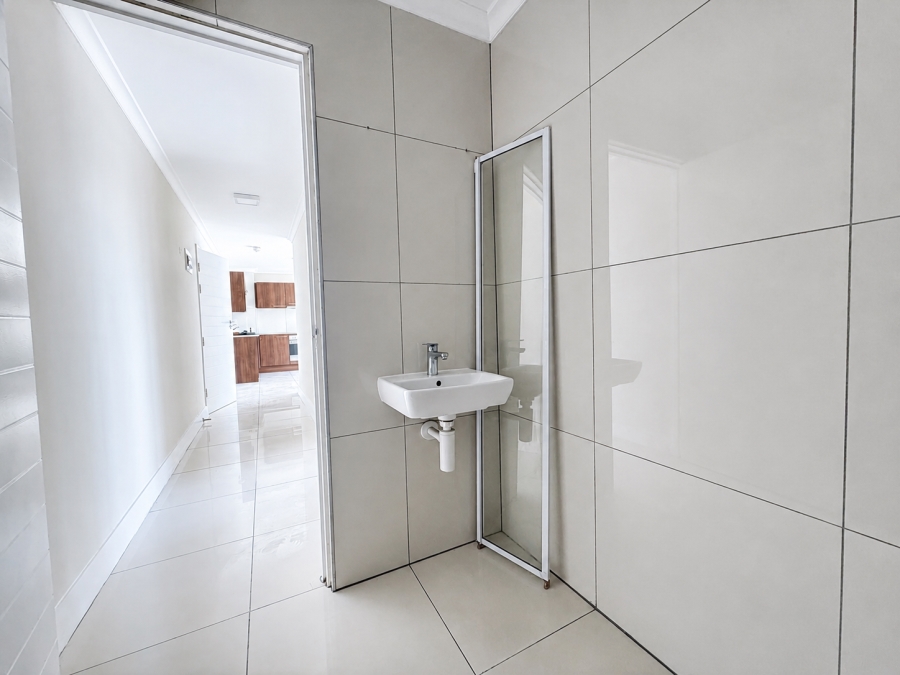2 Bedroom Property for Sale in Zonnebloem Western Cape